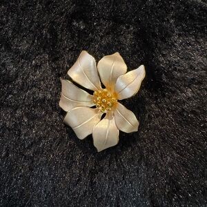 Elegant Gold and Cream Flower Brooch